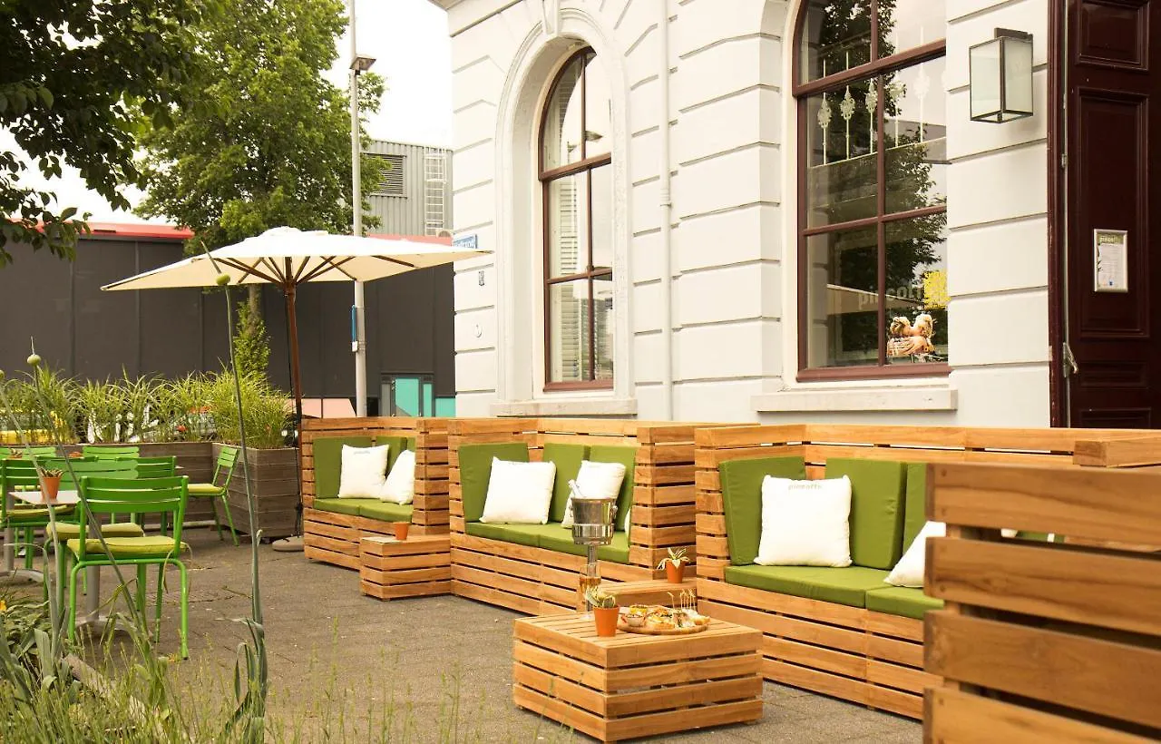 Suitehotel Pincoffs Rotterdam 4*,  Nederland