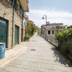 casa-vacanze-506.hotelitalianriviera.com/